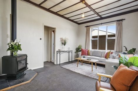 Photo of property in 27 Tukapa Street, Westown, New Plymouth, 4310