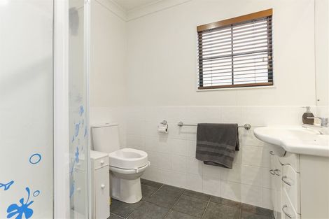 Photo of property in 147a Sturges Road, Henderson, Auckland, 0612