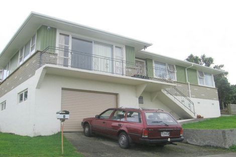 Photo of property in 1 Reese Jones Grove, Maungaraki, Lower Hutt, 5010