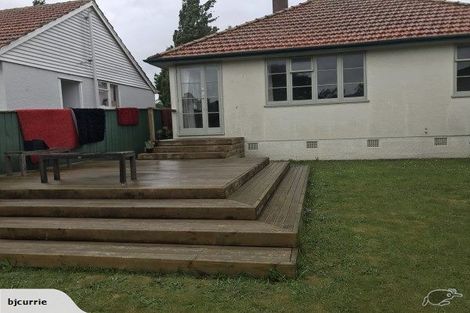 Photo of property in 8 Belfast Place, Roslyn, Palmerston North, 4414