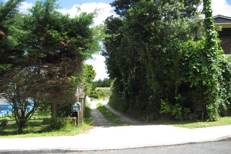 Photo of property in 241 Motutara Road, Muriwai, Waimauku, 0881