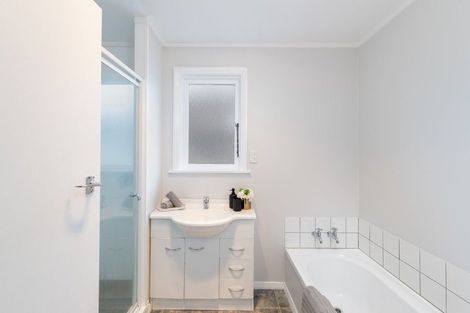 Photo of property in 33 John Street, Trentham, Upper Hutt, 5018