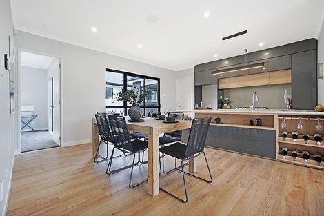 Photo of property in 6 Holcroft Street, Papakura, 2110