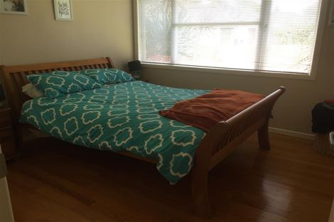 Photo of property in 47 Hereford Street, Te Atatu Peninsula, Auckland, 0610