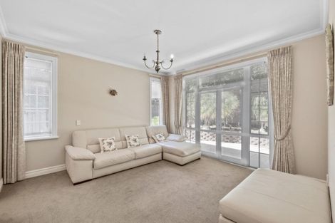 Photo of property in 104 Kitchener Road, Milford, Auckland, 0620