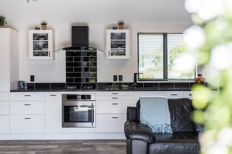 Photo of property in 49 Gawler Street, Te Horo Beach, Otaki, 5581