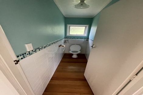 Photo of property in 27 St Peters Street, Northcote, Auckland, 0627