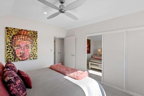 Photo of property in 2/218 Springfield Road, St Albans, Christchurch, 8014