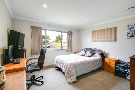 Photo of property in 2 Norfolk Street, Tamatea, Napier, 4112