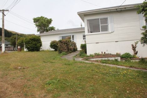 Photo of property in 35 Allen Terrace, Tawa, Wellington, 5028