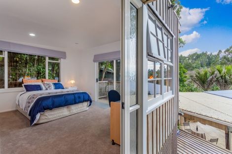 Photo of property in 46 Wood Bay Road, Titirangi, Auckland, 0604