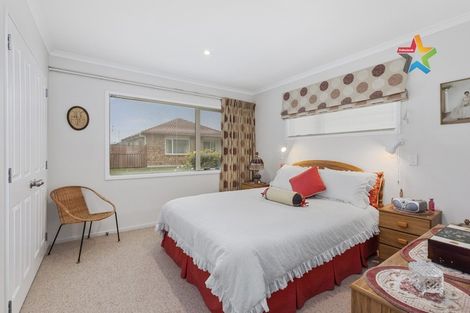 Photo of property in 49 Woodland Mews, Wainuiomata, Lower Hutt, 5014