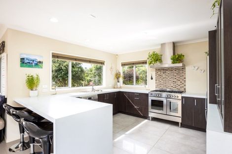 Photo of property in 71 Karamea Street, Whalers Gate, New Plymouth, 4310