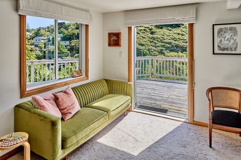 Photo of property in 105 Cluny Road, Plimmerton, Porirua, 5026