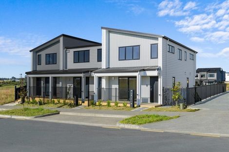 Photo of property in 4 Harikoa Way, Karaka, 2113