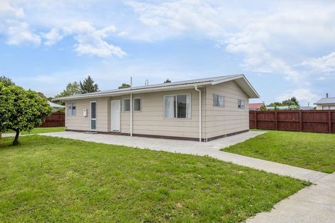 Photo of property in 38 Strathmore Avenue, Levin, 5510