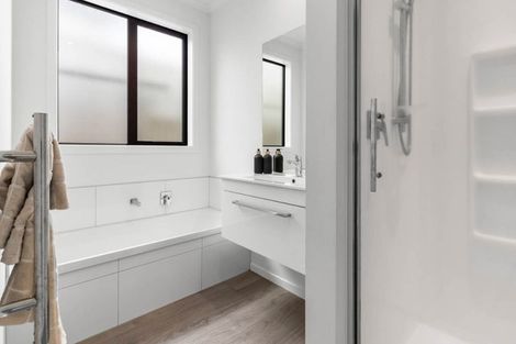 Photo of property in 12a Saint Hill Lane, Havelock North, 4130