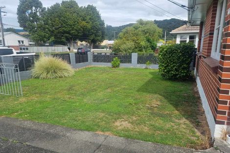Photo of property in 22 Murray Street, Wallaceville, Upper Hutt, 5018