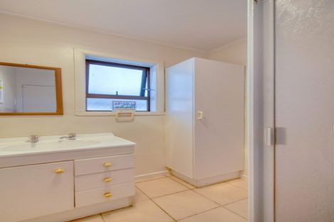 Photo of property in 24 Seddon Avenue, Papatoetoe, Auckland, 2104