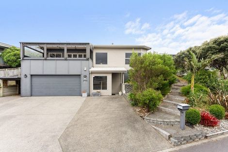 Photo of property in 14 Charlotte Way, Raumati South, Paraparaumu, 5032