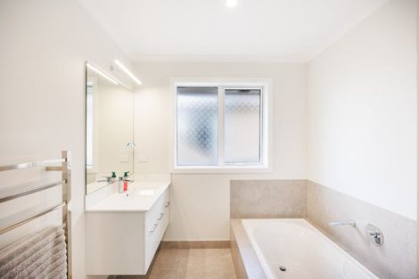 Photo of property in 7 Gibraltar Way, Fitzherbert, Palmerston North, 4410