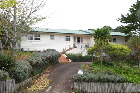 Photo of property in 94 Cockle Bay Road, Cockle Bay, Auckland, 2014