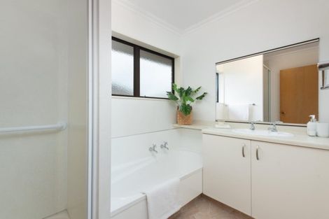 Photo of property in 1/2 Sunrise Avenue, Mount Maunganui, 3116