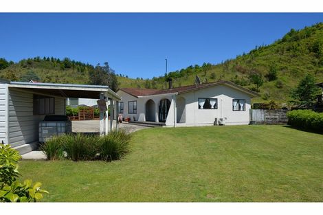 Photo of property in 14 Syme Crescent, Kawerau, 3127