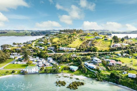 Photo of property in 646 Pahi Road, Pahi, Paparoa, 0571