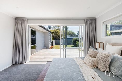 Photo of property in 430 Devonport Road, Tauranga South, Tauranga, 3112