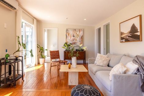 Photo of property in 31 Victoria Road South, Papatoetoe, Auckland, 2025