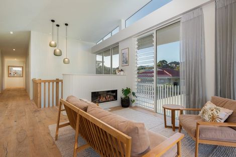 Photo of property in 5 Seaton Road, Murrays Bay, Auckland, 0630