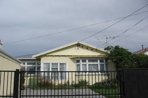 Photo of property in 196 Coutts Street, Rongotai, Wellington, 6022