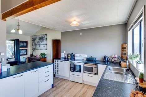 Photo of property in 1005a Heretaunga Street East, Parkvale, Hastings, 4122