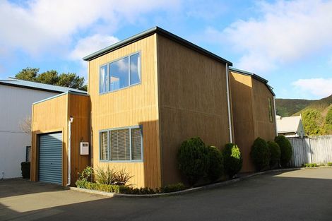 Photo of property in 72a Hazlewood Avenue, Karori, Wellington, 6012