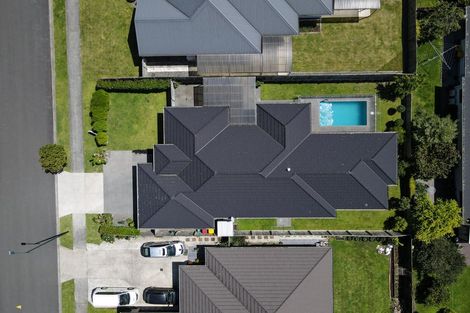 Photo of property in 8 Carlingford Rise, Dinsdale, Hamilton, 3204