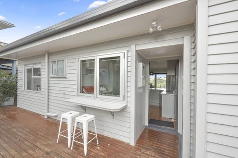 Photo of property in 9 Everard Avenue, Army Bay, Whangaparaoa, 0930