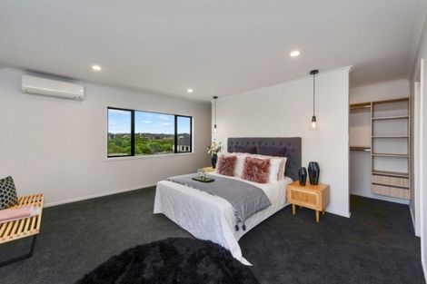 Photo of property in 1 Bosun Place, Te Atatu Peninsula, Auckland, 0610