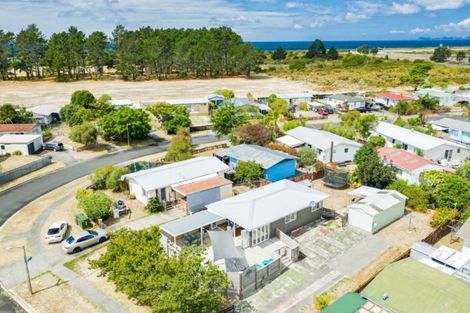 Photo of property in 10 Moki Place, Ruakaka, 0116