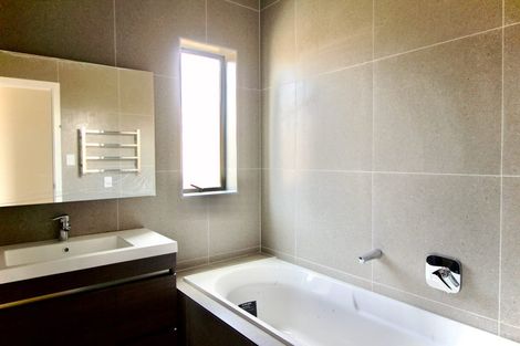 Photo of property in 9 Babina Avenue, Kumeu, 0810