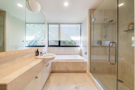 Photo of property in 6/308 Oriental Parade, Oriental Bay, Wellington, 6011