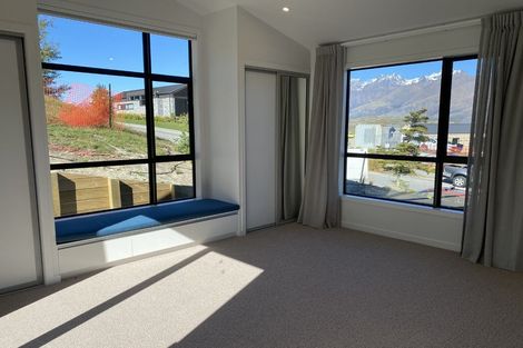 Photo of property in 2 Chimney Lane, Jacks Point, Queenstown, 9371