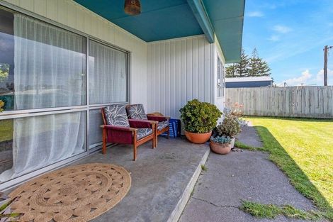 Photo of property in 7a Seafront Road, Castlecliff, Whanganui, 4501