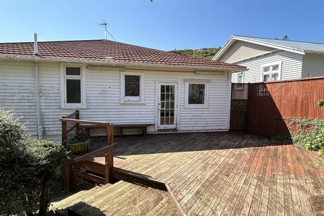 Photo of property in 28 Burrows Avenue, Karori, Wellington, 6012