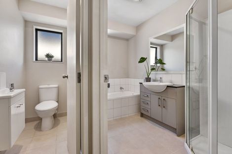 Photo of property in 17 The Rise, Gulf Harbour, Whangaparaoa, 0930