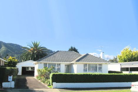 Photo of property in 32 Oxford Crescent, Ebdentown, Upper Hutt, 5018