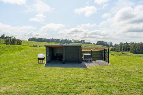 Photo of property in 5 Vickers Way, Acacia Bay, Taupo, 3385