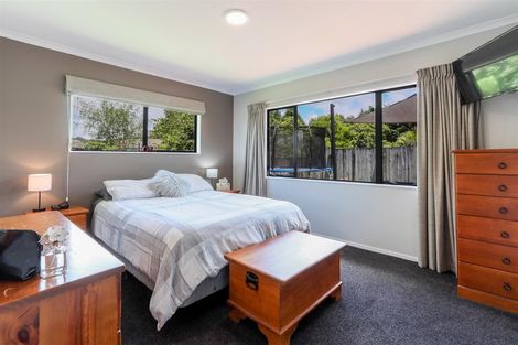 Photo of property in 9 Caulfield Place, Pukehangi, Rotorua, 3015