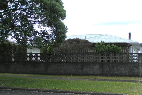 Photo of property in 25 Waimana Avenue, Northcote Point, Auckland, 0627