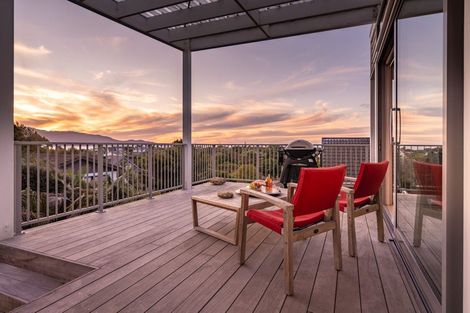 Photo of property in 6 Pine Ridge Terrace, Waikanae Beach, Waikanae, 5036